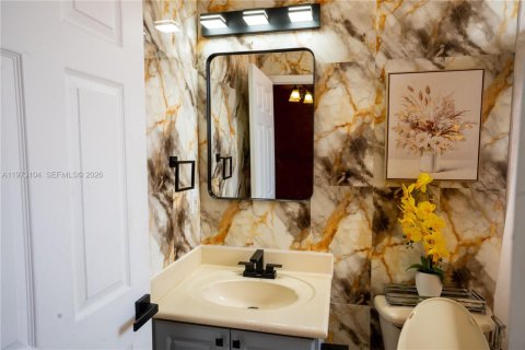 Купить виллу или дом в Майами-Лейкс, Флорида 3 спальни, 134.71м2, № 2033221 - фото 17