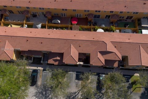 Купить виллу или дом в Майами-Лейкс, Флорида 3 спальни, 134.71м2, № 2033221 - фото 28