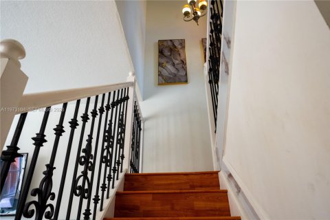 Купить виллу или дом в Майами-Лейкс, Флорида 3 спальни, 134.71м2, № 2033221 - фото 6