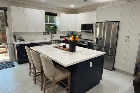 Touwnhouse à vendre à Doral, Floride: 3 chambres, 141.21 m2 № 2246681 - photo 3