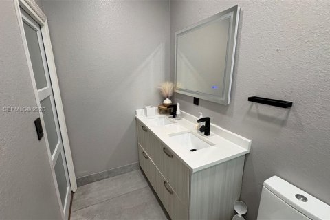 Touwnhouse à vendre à Doral, Floride: 3 chambres, 141.21 m2 № 2246681 - photo 8
