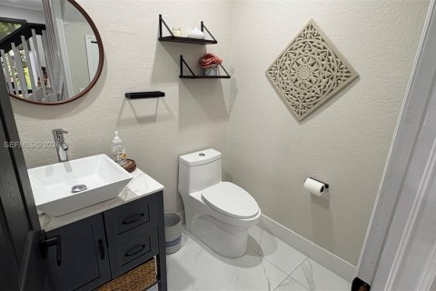 Touwnhouse à vendre à Doral, Floride: 3 chambres, 141.21 m2 № 2246681 - photo 5