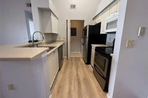 Condo in Kissimmee, Florida, 1 bedroom  № 2195224 - photo 9