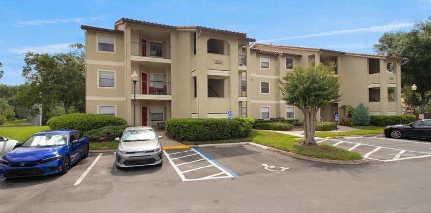 Condominio en Kissimmee, Florida, 1 dormitorio № 1885445