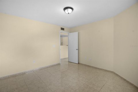Condominio en alquiler en Kissimmee, Florida, 1 dormitorio, 61.41 m2 № 1885445 - foto 12