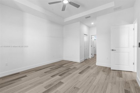 Casa en venta en North Port, Florida, 3 dormitorios, 149.57 m2 № 1802670 - foto 17
