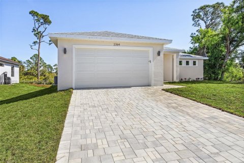 Casa en venta en North Port, Florida, 3 dormitorios, 149.57 m2 № 1802670 - foto 1