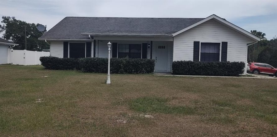Villa ou maison à Ocala, Floride 3 chambres, 137.96 m2 № 2115473