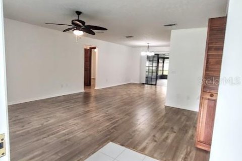 Villa ou maison à louer à Ocala, Floride: 3 chambres, 137.96 m2 № 2115473 - photo 16