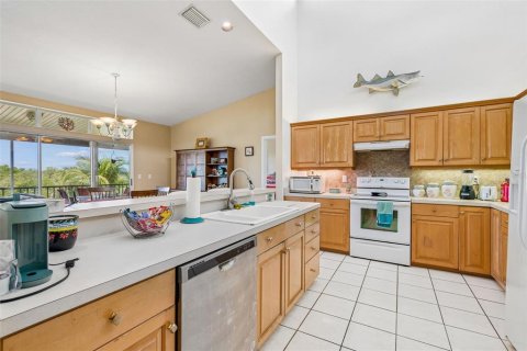 House in Terra Ceia, Florida 4 bedrooms, 163.88 sq.m. № 2217574 - photo 16
