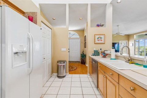 House in Terra Ceia, Florida 4 bedrooms, 163.88 sq.m. № 2217574 - photo 21