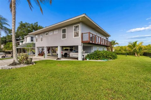 House in Terra Ceia, Florida 4 bedrooms, 163.88 sq.m. № 2217574 - photo 7