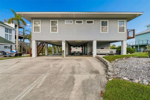 House in Terra Ceia, Florida 4 bedrooms, 163.88 sq.m. № 2217574 - photo 4