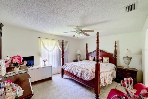 House in West Palm Beach, Florida 4 bedrooms, 180.79 sq.m. № 2166231 - photo 30