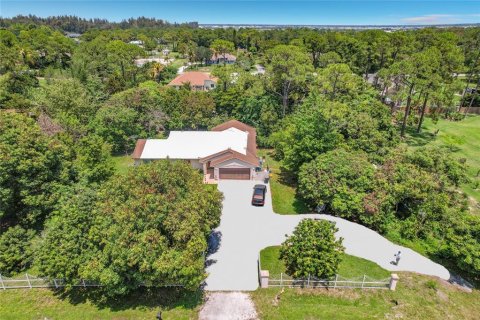 House in West Palm Beach, Florida 4 bedrooms, 180.79 sq.m. № 2166231 - photo 5
