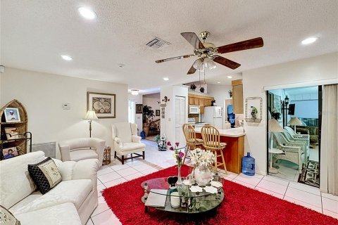 House in West Palm Beach, Florida 4 bedrooms, 180.79 sq.m. № 2166231 - photo 20