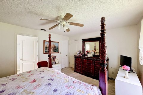 House in West Palm Beach, Florida 4 bedrooms, 180.79 sq.m. № 2166231 - photo 28