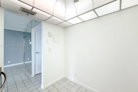 Copropriété à vendre à Aventura, Floride: 2 chambres, 107.49 m2 № 2049263 - photo 15