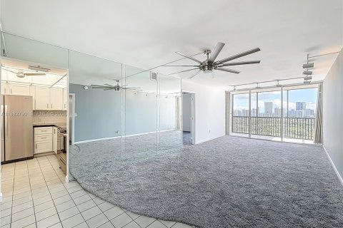 Copropriété à vendre à Aventura, Floride: 2 chambres, 107.49 m2 № 2049263 - photo 16