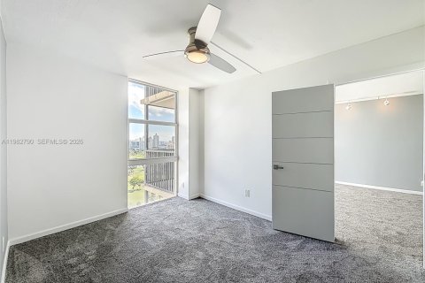 Copropriété à vendre à Aventura, Floride: 2 chambres, 107.49 m2 № 2049263 - photo 29