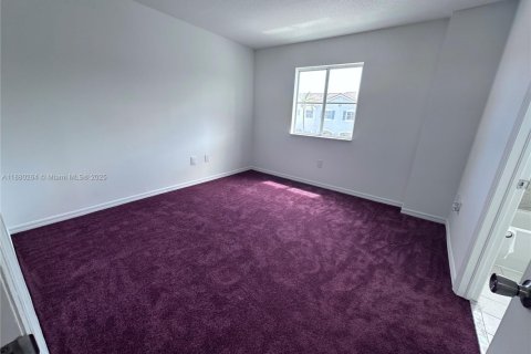 Casa en alquiler en Homestead, Florida, 2 dormitorios, 108.32 m2 № 1929035 - foto 14