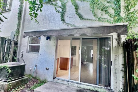 Casa en alquiler en Homestead, Florida, 2 dormitorios, 108.32 m2 № 1929035 - foto 22