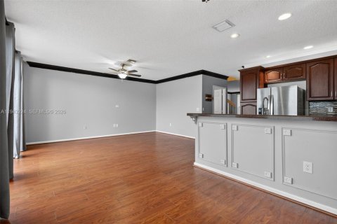 Townhouse in Miramar, Florida 3 bedrooms, 179.49 sq.m. № 1999481 - photo 20