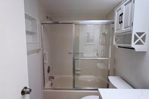 Купить кондоминиум в Гудзон, Флорида 5 комнат, 106.28м2, № 2202230 - фото 9