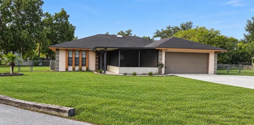 Casa en Lakeland, Florida 3 dormitorios, 180.79 m2 № 2354568