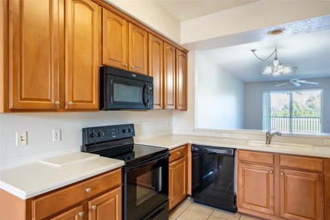 Condo in Orlando, Florida, 2 bedrooms № 2142606 - photo 5
