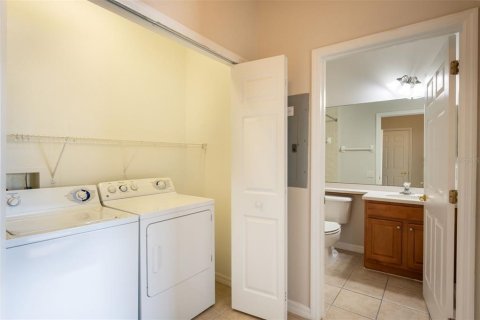 Condo in Orlando, Florida, 2 bedrooms № 2142606 - photo 18