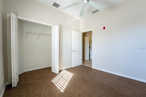 Condo in Orlando, Florida, 2 bedrooms № 2142606 - photo 21