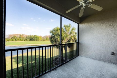 Condo in Orlando, Florida, 2 bedrooms № 2142606 - photo 10