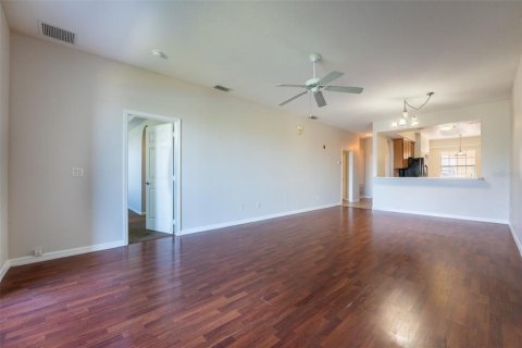 Condo in Orlando, Florida, 2 bedrooms № 2142606 - photo 8