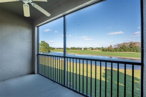 Condo in Orlando, Florida, 2 bedrooms № 2142606 - photo 9