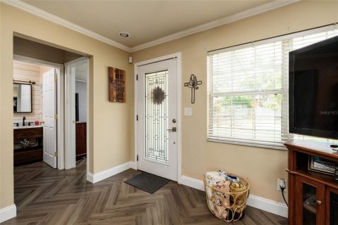 House in Saint Petersburg, Florida 3 bedrooms, 145.48 sq.m. № 1869530 - photo 10