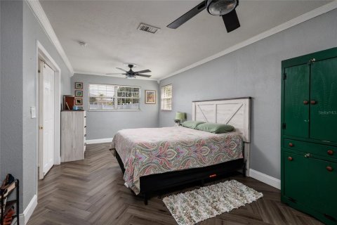 House in Saint Petersburg, Florida 3 bedrooms, 145.48 sq.m. № 1869530 - photo 21