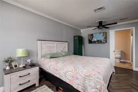 House in Saint Petersburg, Florida 3 bedrooms, 145.48 sq.m. № 1869530 - photo 22