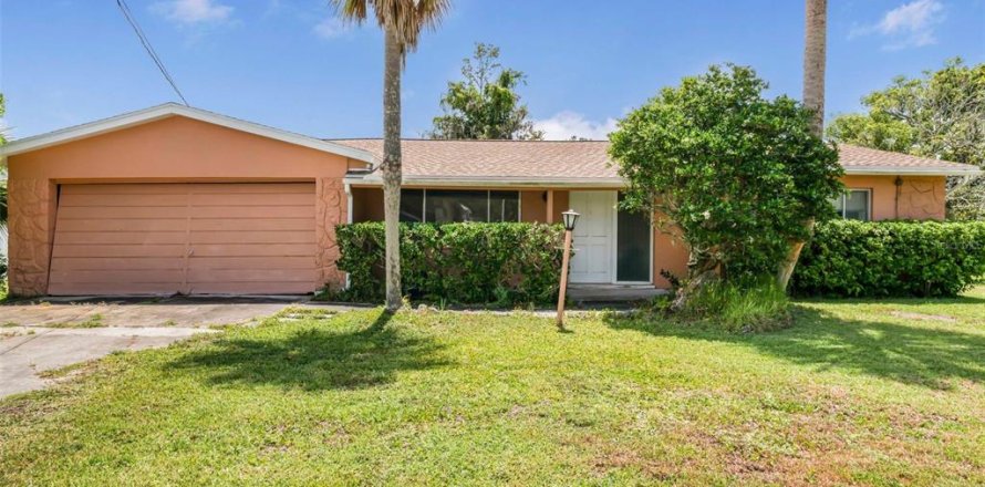 Casa en Crystal River, Florida 3 dormitorios, 167.22 m2 № 1803837