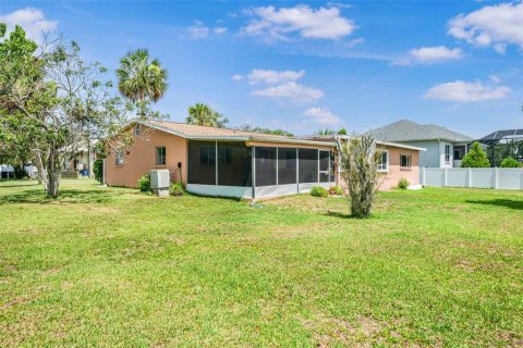Casa en venta en Crystal River, Florida, 3 dormitorios, 167.22 m2 № 1803837 - foto 25