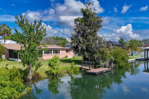 Casa en venta en Crystal River, Florida, 3 dormitorios, 167.22 m2 № 1803837 - foto 6