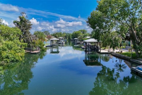 Casa en venta en Crystal River, Florida, 3 dormitorios, 167.22 m2 № 1803837 - foto 7