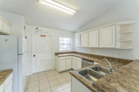 House in Haines City, Florida 3 bedrooms, 155.89 sq.m. № 1857912 - photo 8