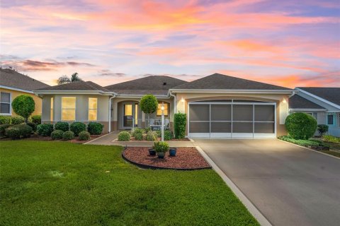 Casa en The Villages, Florida 3 dormitorios, 176.89 m2 № 2391470
