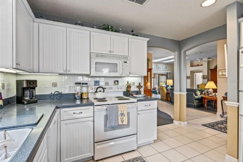 Casa en venta en The Villages, Florida, 3 dormitorios, 176.89 m2 № 2391470 - foto 15
