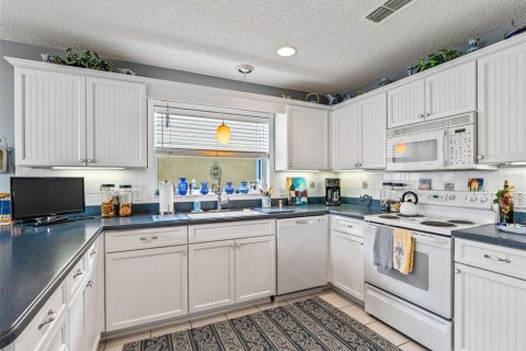 Casa en venta en The Villages, Florida, 3 dormitorios, 176.89 m2 № 2391470 - foto 14