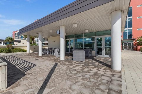 Condo in Tampa, Florida, 2 bedrooms  № 2213587 - photo 26