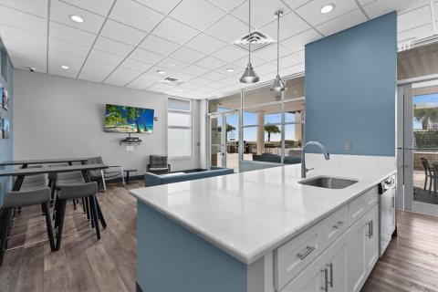 Condo in Tampa, Florida, 2 bedrooms  № 2213587 - photo 27