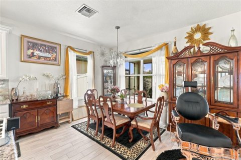 Casa en venta en Spring Hill, Florida, 4 dormitorios, 182.83 m2 № 2380988 - foto 8
