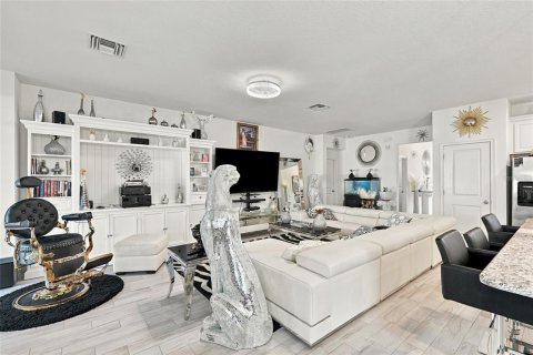 Casa en venta en Spring Hill, Florida, 4 dormitorios, 182.83 m2 № 2380988 - foto 7